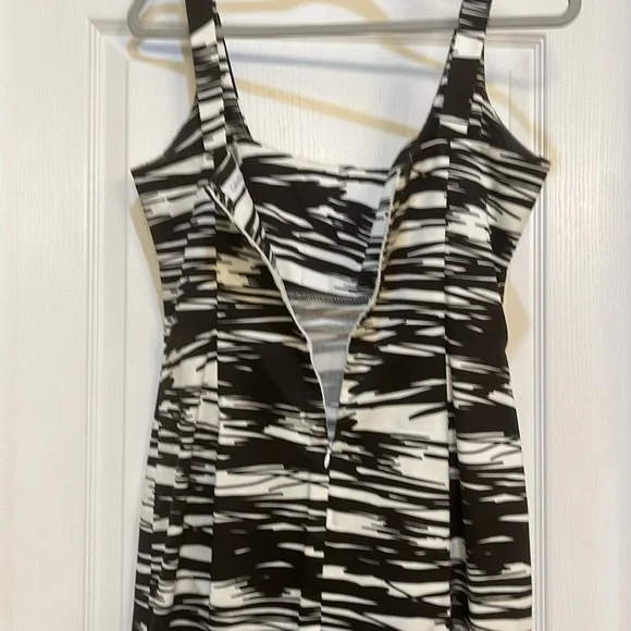 Calvin Klein bodycon dress - Picture 4 of 8